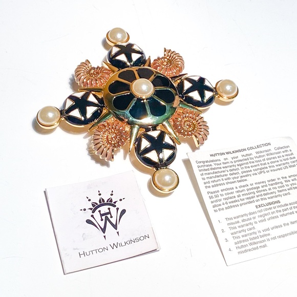 RARE Hutton Wilkinson Balinese “Eye of the Idol” “Ball Orientale” Figure Brooch - Picture 8 of 10